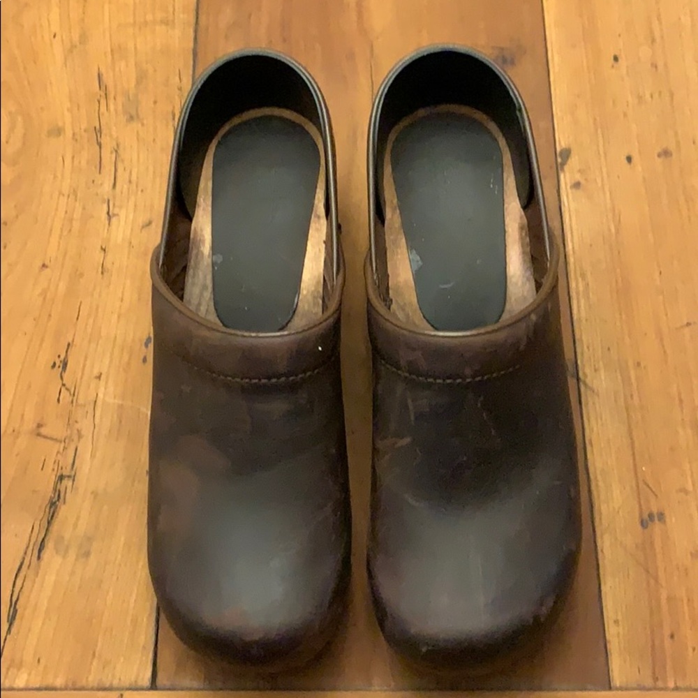 Clogs